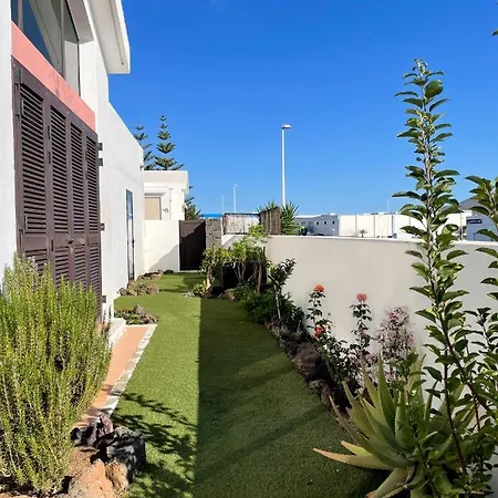 Casa Sol Y Mar Azul Un'oasi A Due Passi Dal Mare Playa Blanca